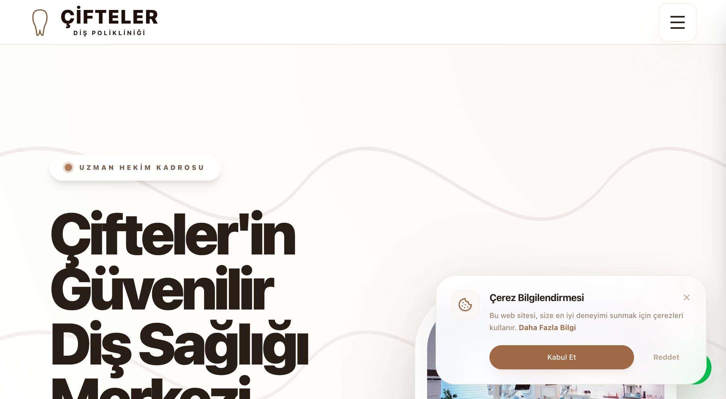 Çifteler Diş Polikliniği web sitesi arayüzü