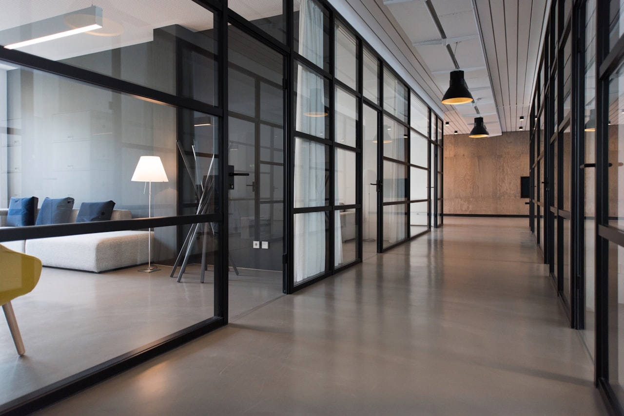 MENTIS modern ofis ortamı
